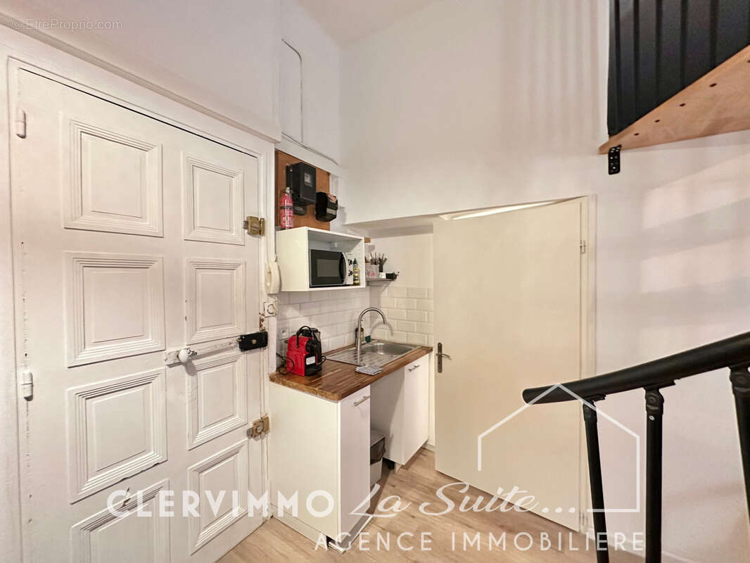Appartement à MARSEILLE-1E