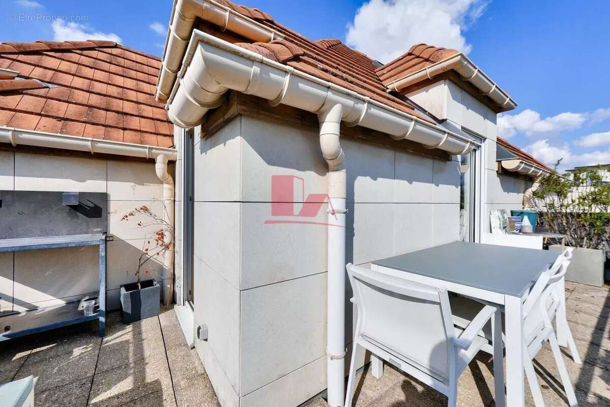 Appartement à ISSY-LES-MOULINEAUX