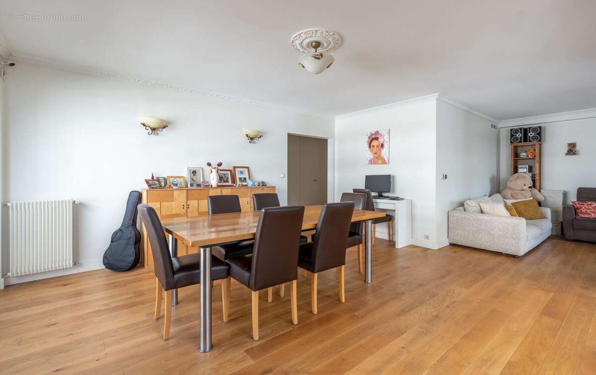 Appartement à PARIS-12E