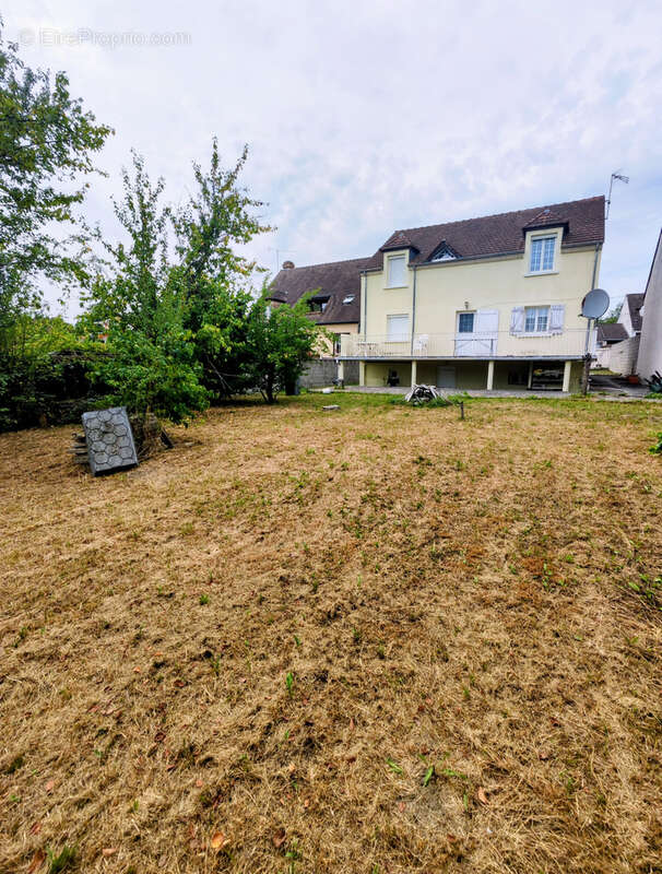 Maison 9 pièces sur sous-sol total - photo 2