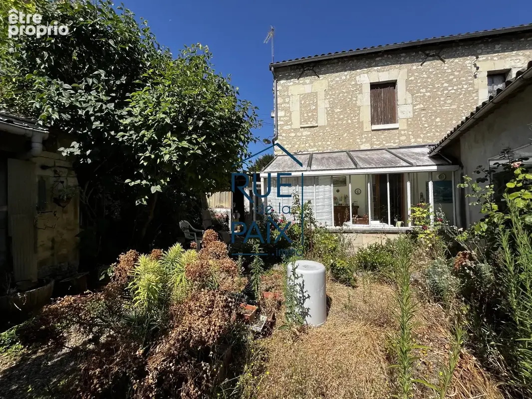 Maison 4 pièces 110 m² à vendre à Loudun (86200) - photo 1