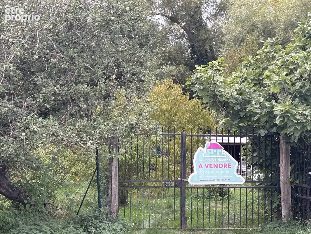 Photo Terrain à Le Vaudoue au prix de 26 000€