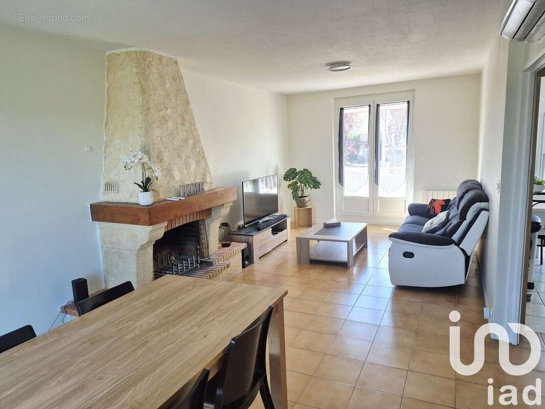 Photo 2 - Maison à CASTRES