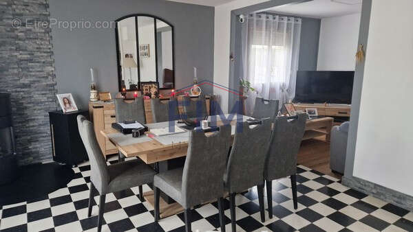 Maison à FORMERIE