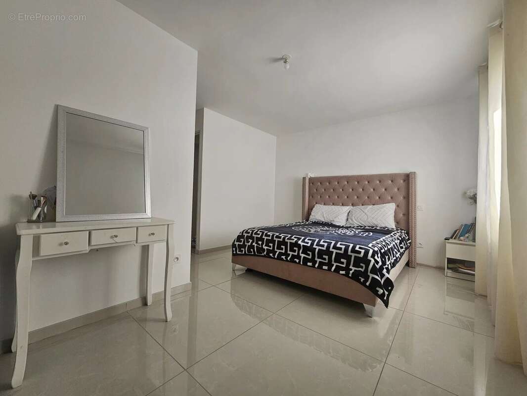 Maison à LES TOURRETTES