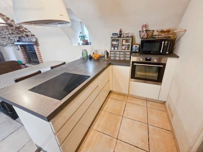 Maison à LAVAL-PRADEL