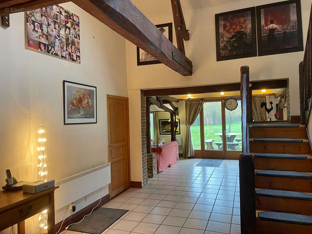 Maison à BEAURAINVILLE