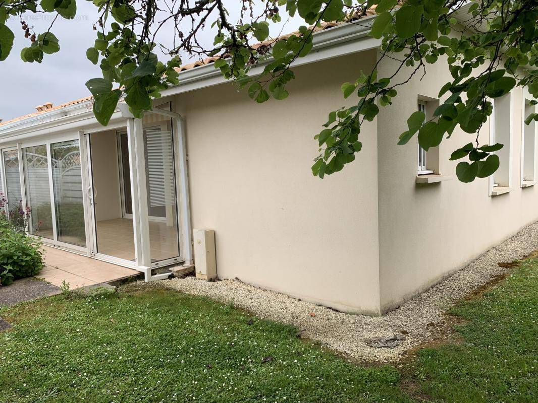Maison à SALLES-SUR-MER