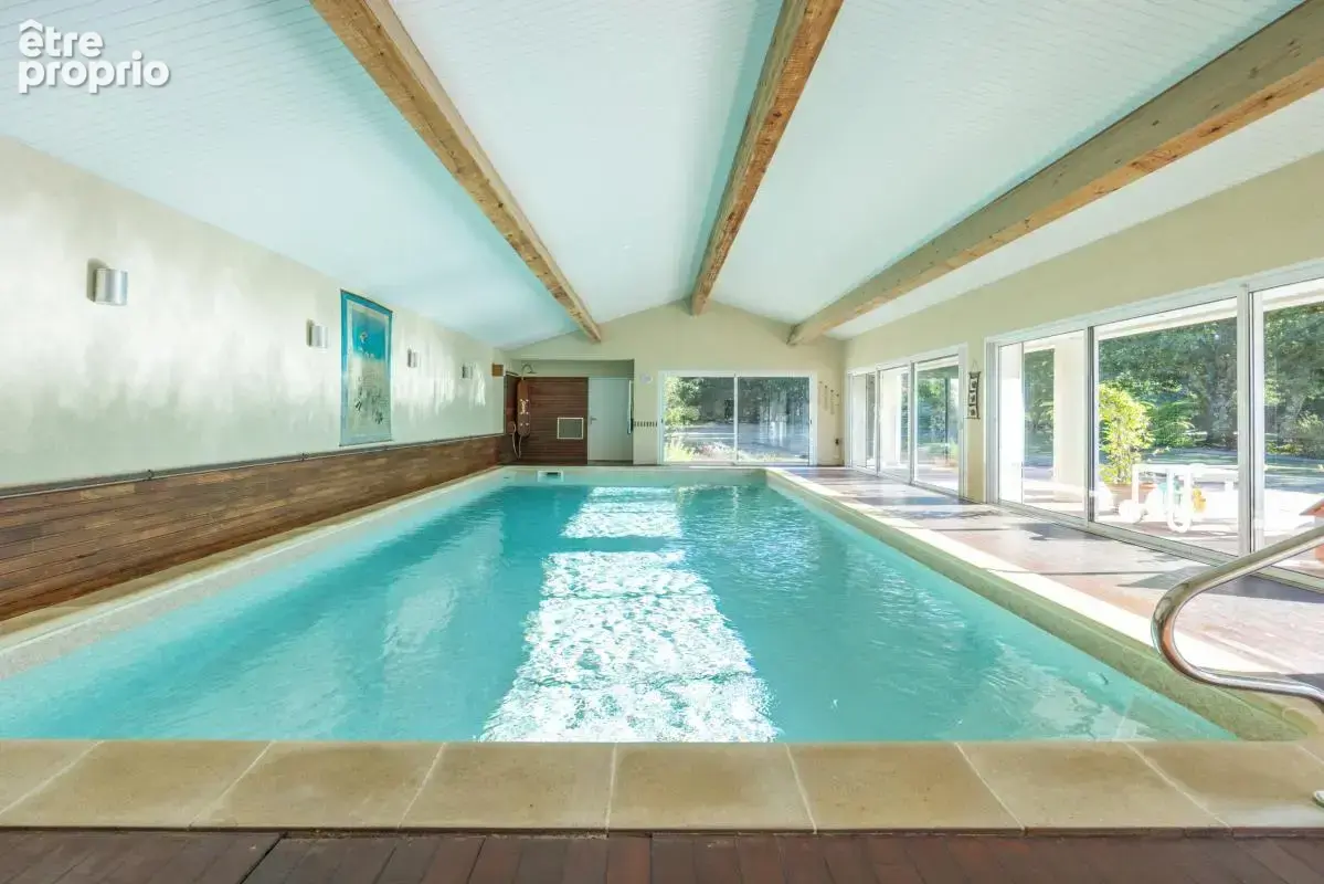 Propriété 250 m² avec piscine - photo 5