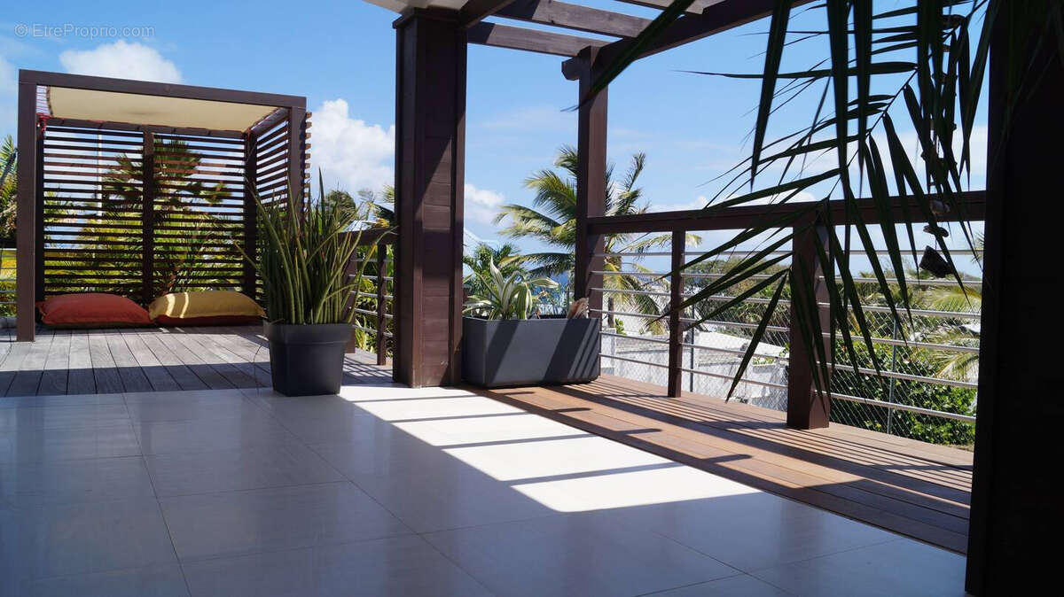 Bien de prestige : Propriété 7 pièces avec vue sur l'océan - photo 2
