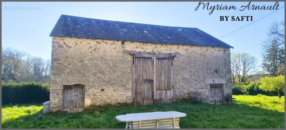 Photo 2 - Maison à LES GRANDS-CHEZEAUX