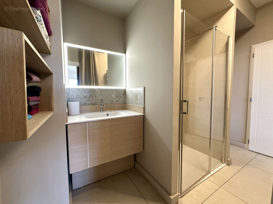 Appartement à CASTELNAU-LE-LEZ