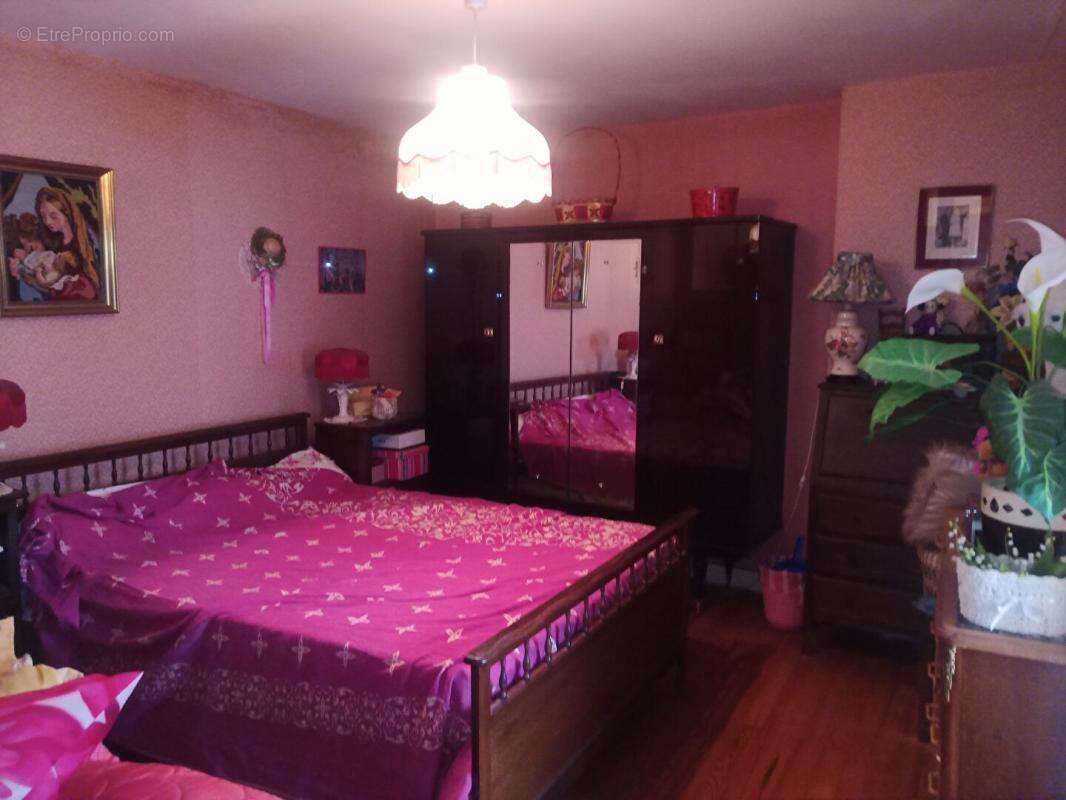 Maison à ESPALY-SAINT-MARCEL