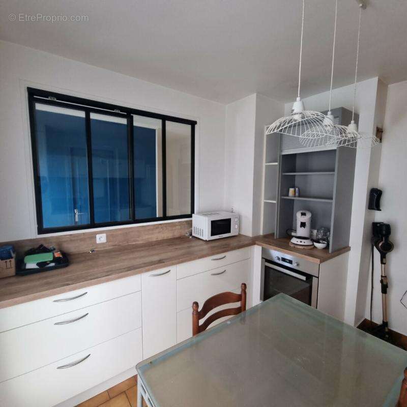 Maison à LES BORDES