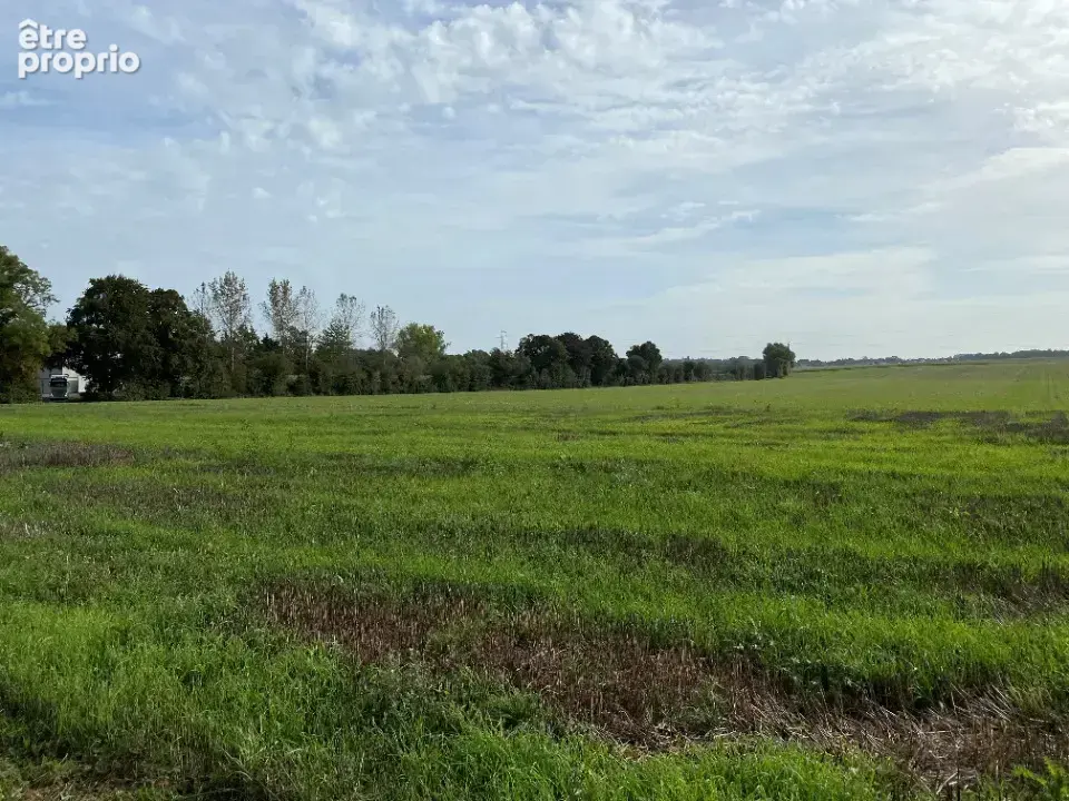 Terrain à ETRUN