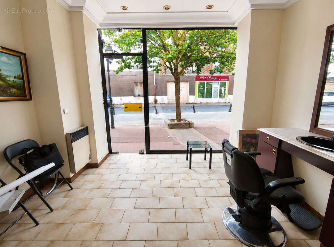 Murs local commercial - Saint Maur Des Fosses 18 m2 - photo 6