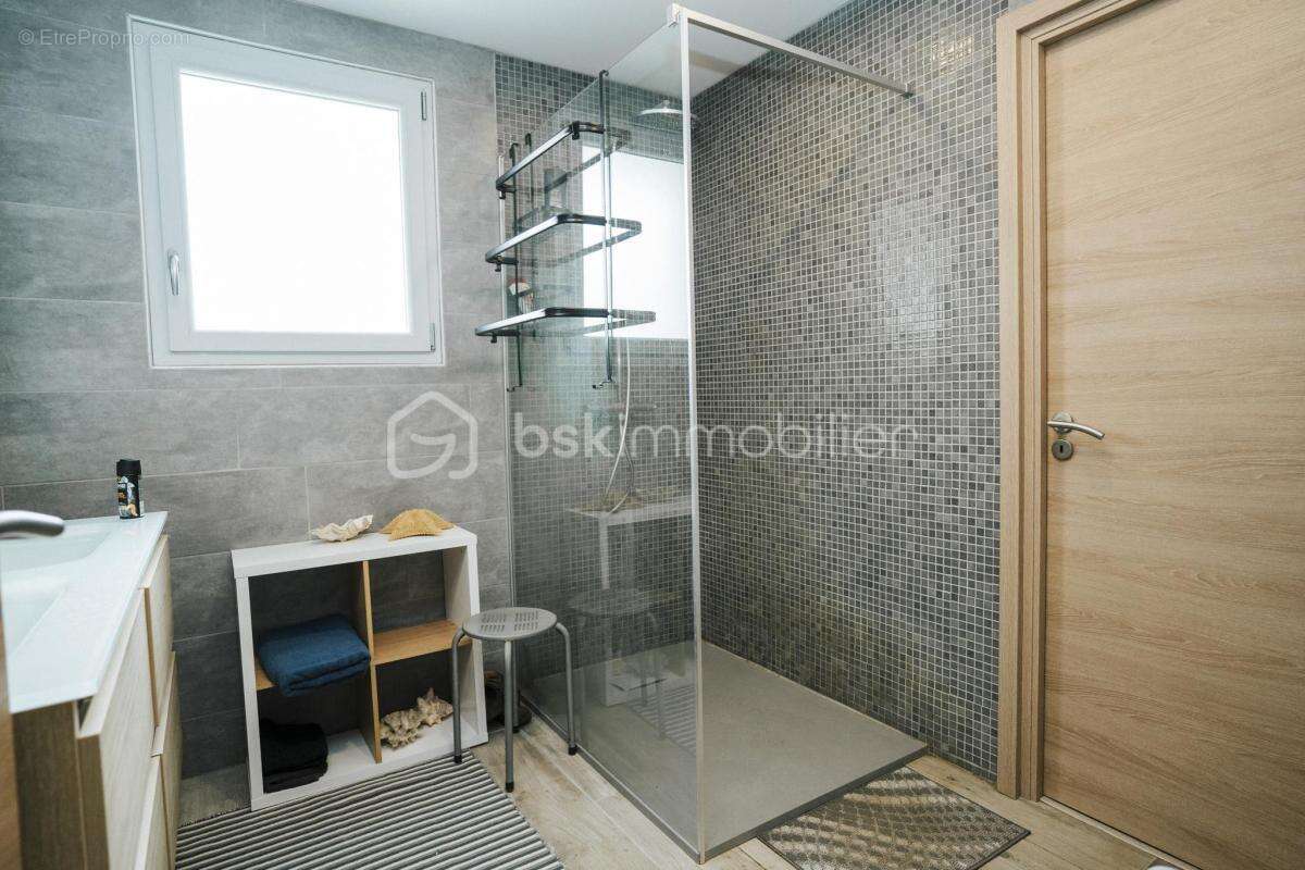 Maison de Plain-pied 150m2 - 3 chambres - 1010 m2 de jardin et piscine - photo 10