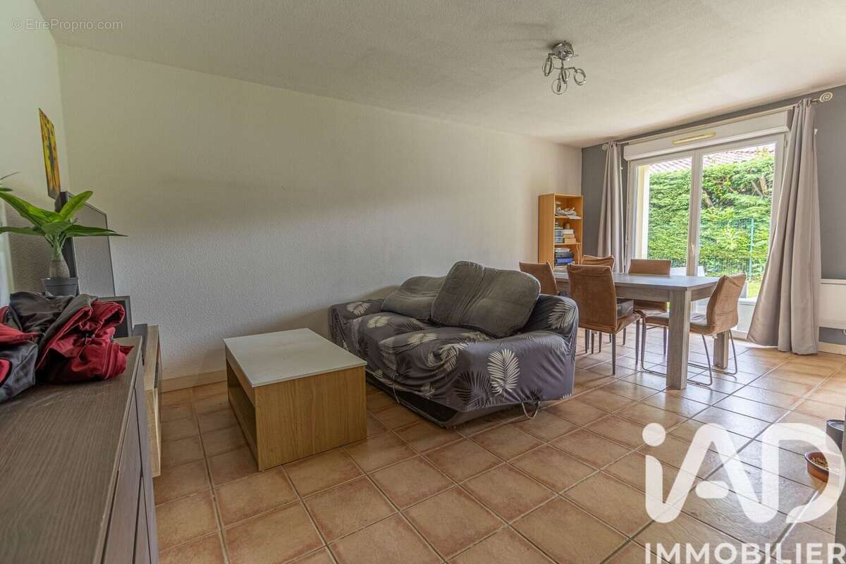 Photo 7 - Appartement à SAINT-ETIENNE-DE-TULMONT