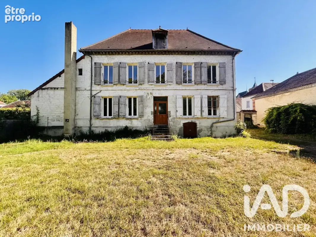 Photo 1 - Maison à ESTISSAC