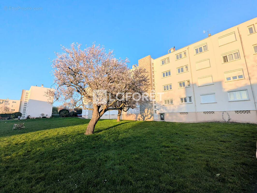 Appartement à VILLIERS-LE-BEL