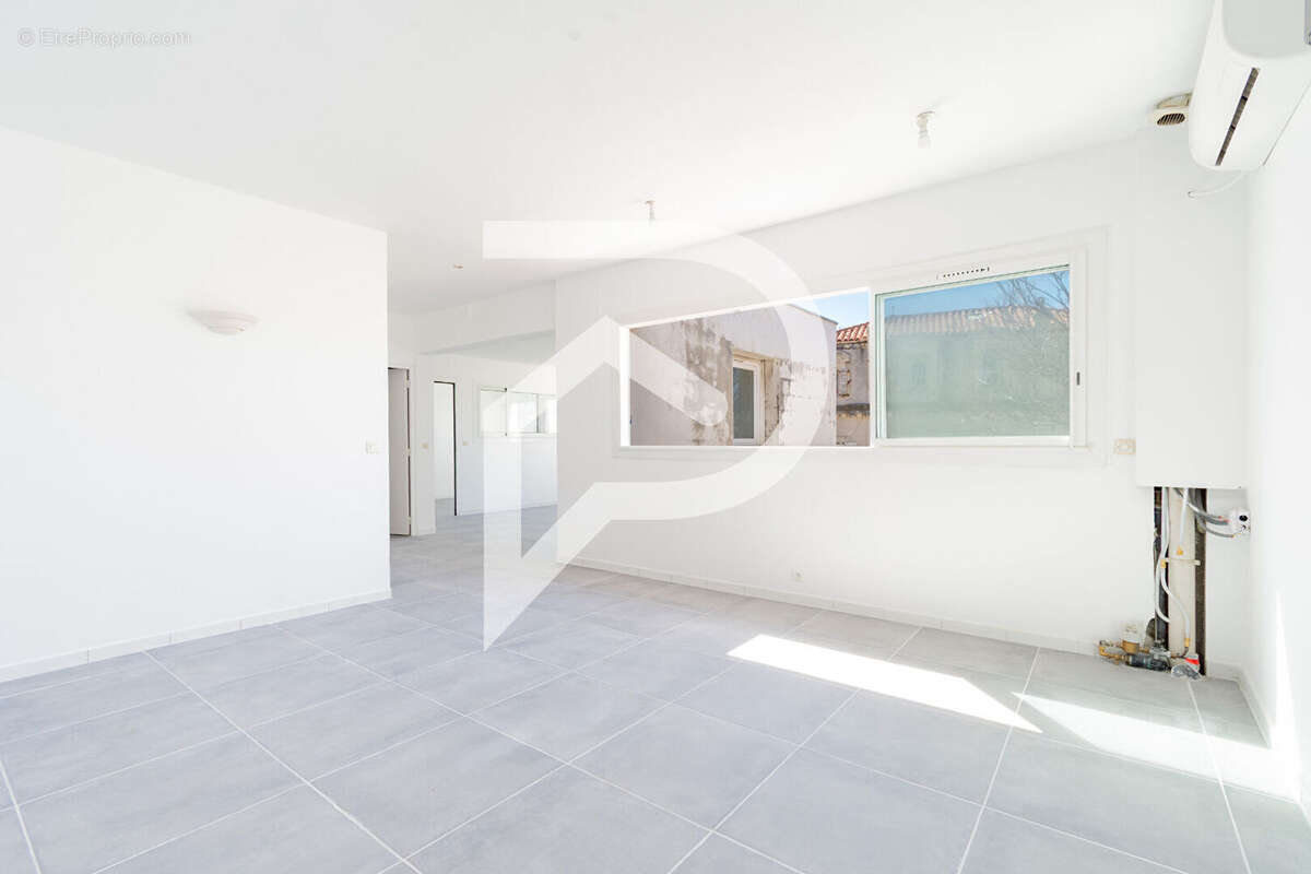 Appartement à MARSEILLE-7E