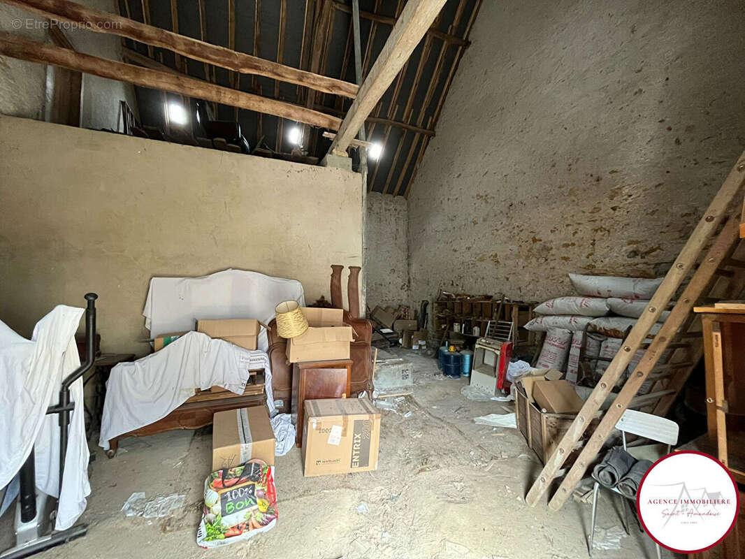 Maison à FARGES-ALLICHAMPS
