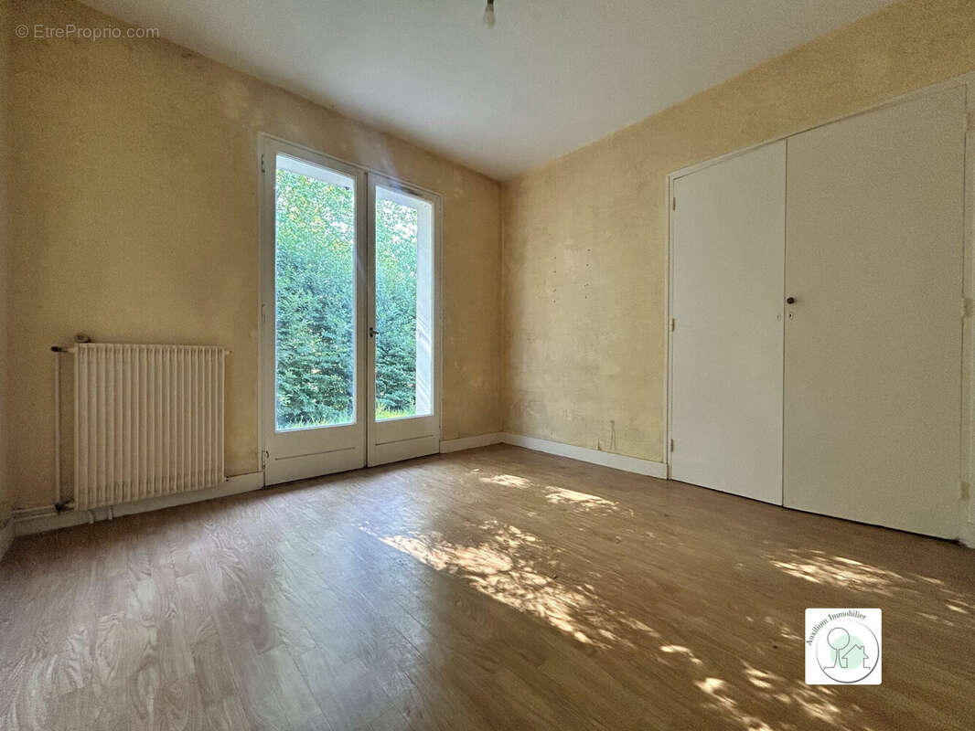 Maison 110 m² à Pugnac  - photo 7
