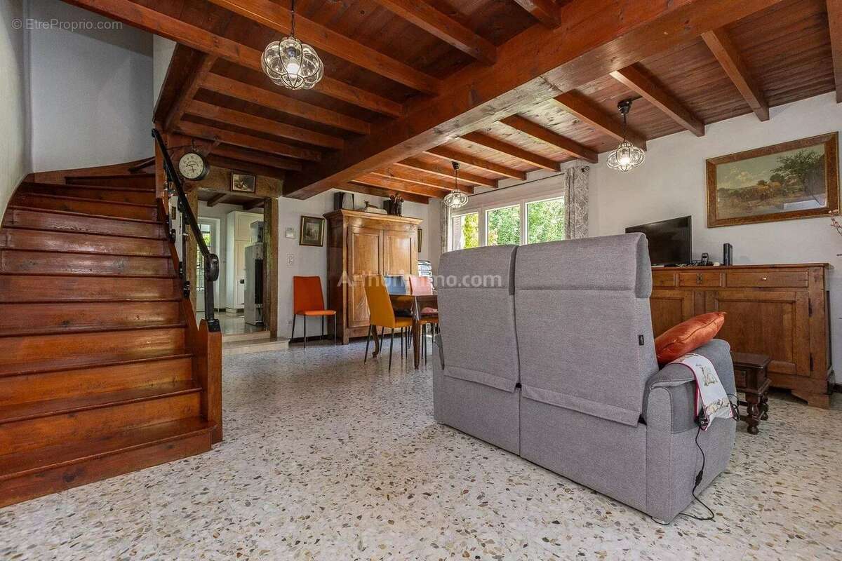 Maison à CREYS-MEPIEU