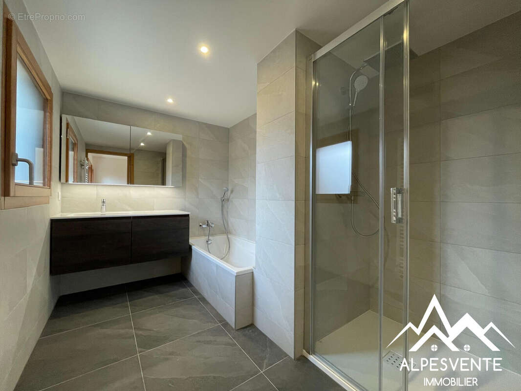 Chalet neuf Essert-Romand - Maison à ESSERT-ROMAND