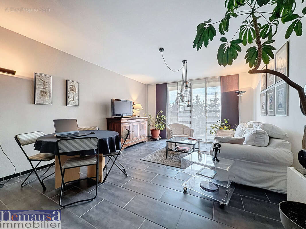 Appartement à NIMES