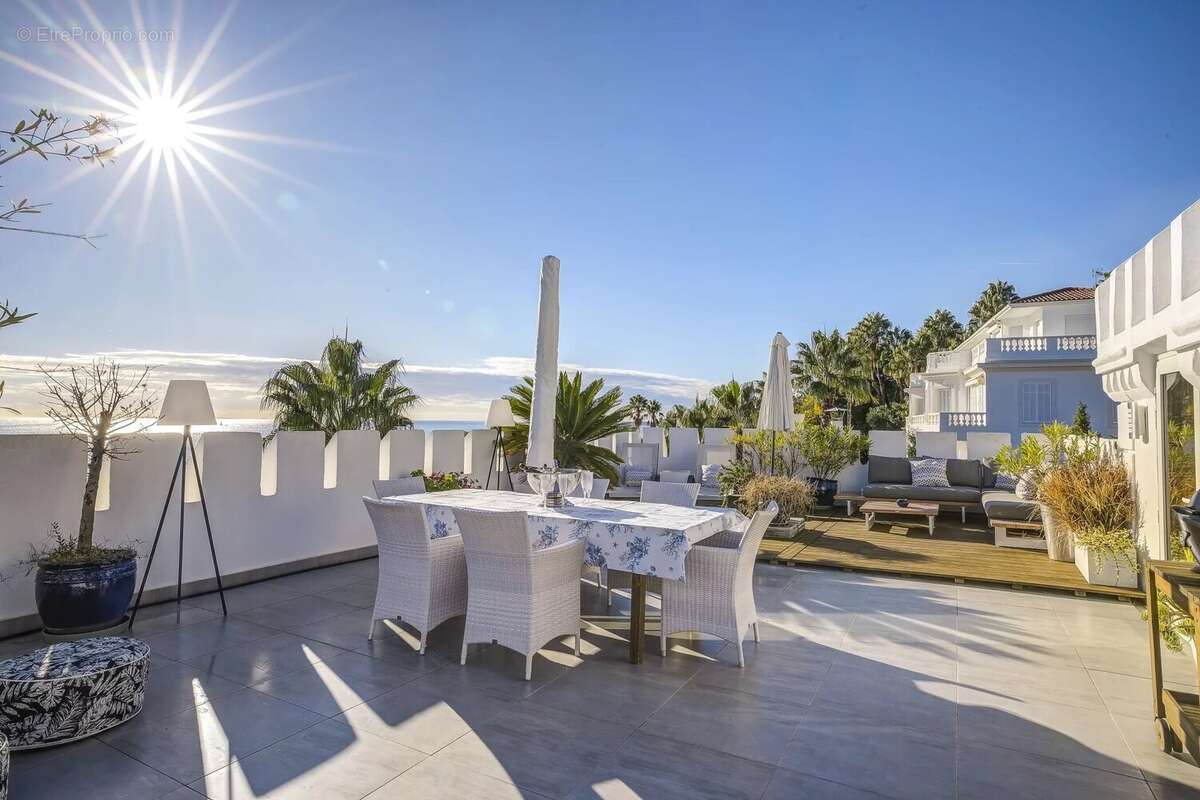 Appartement à CANNES