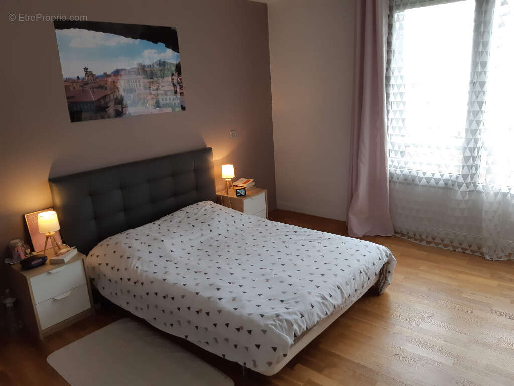 Appartement Compiegne 3 pièce(s) 88 m2 - photo 3