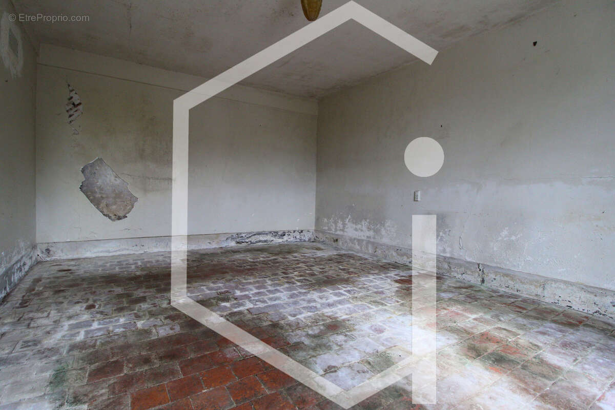 Maison à COSNE-COURS-SUR-LOIRE