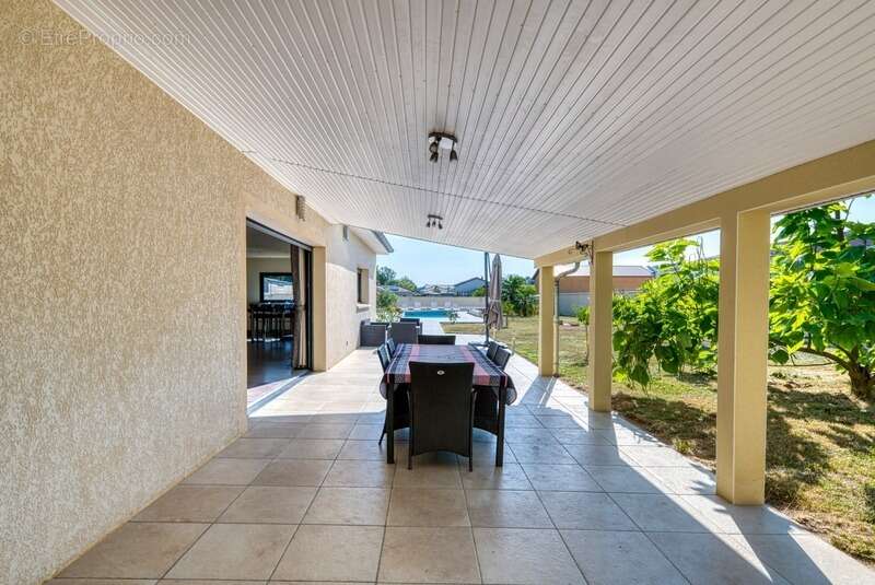 Maison à SAINT-JEAN-DE-THURIGNEUX