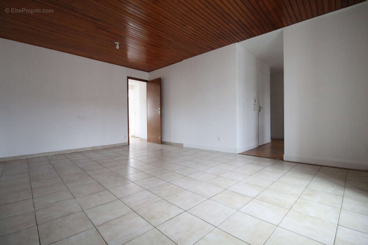 Appartement à SAINT-AFFRIQUE