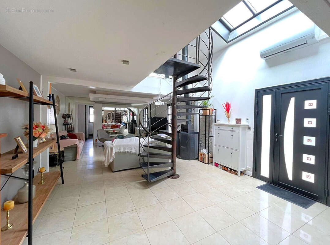5 min des plages ? Maison rénovée, 5 chambres, piscine et garage - photo 5