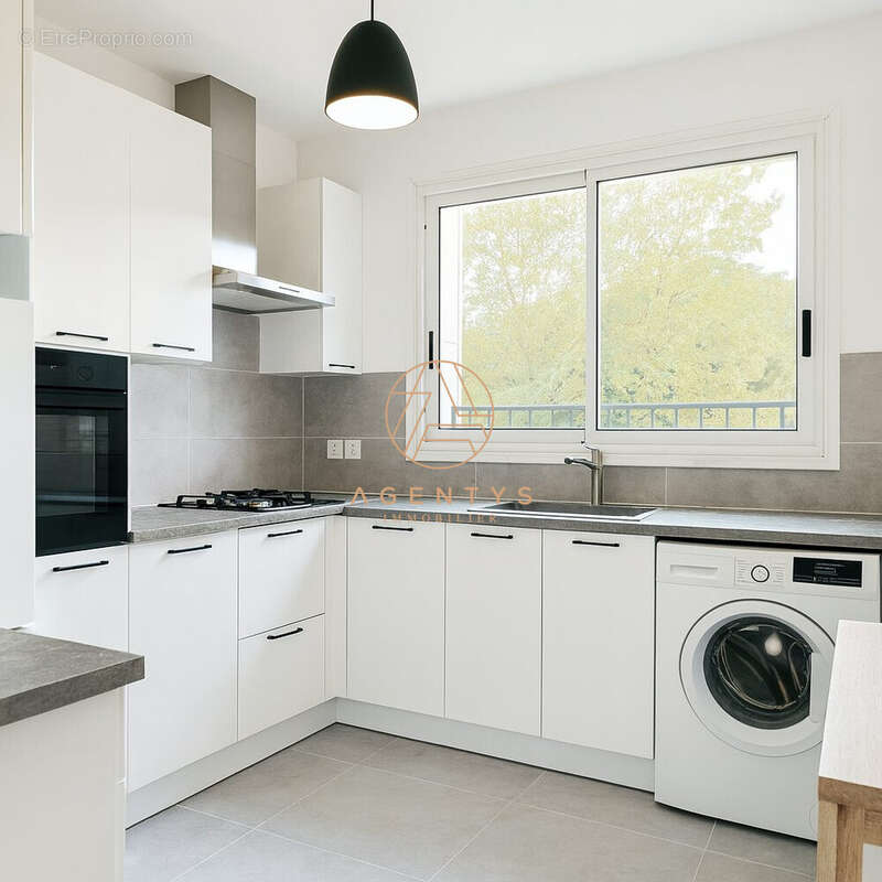 Appartement à SAINT-MAUR-DES-FOSSES