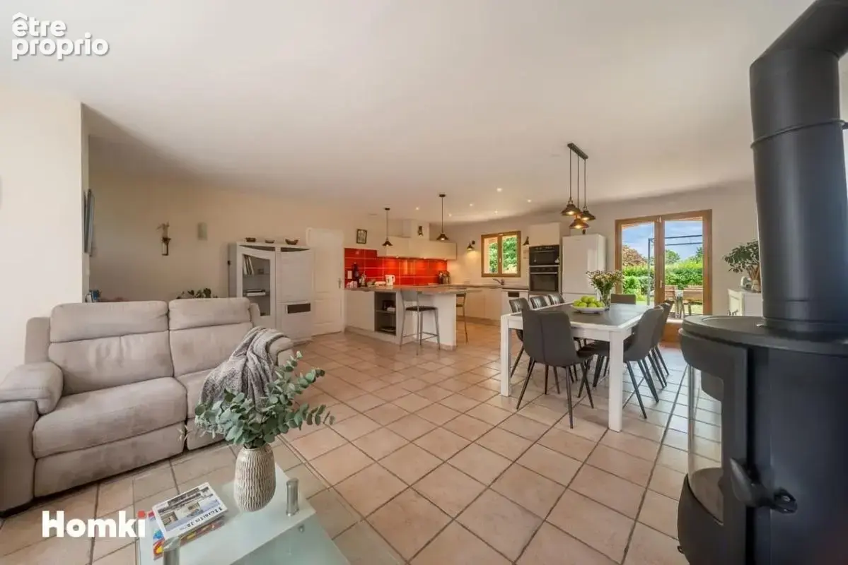 Magnifique Villa de Plain-Pied à Mézériat – 137 m² – Classe Énergétique B - photo 5