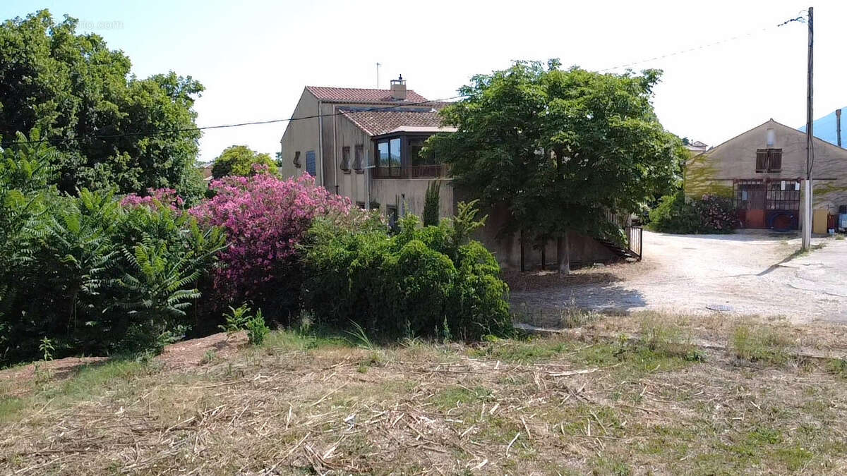 Maison à SOLLIES-VILLE