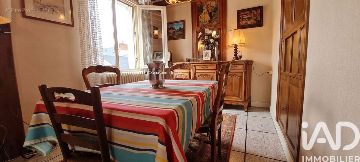 Photo 3 - Maison à SAINT-JEAN-DE-BRAYE