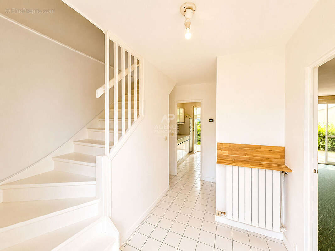 Maison Verneuil-sur-seine 5 pièce(s) 83 m2 - photo 8