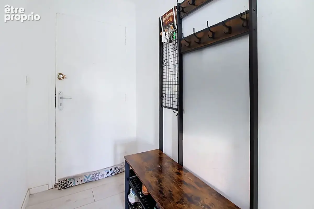 A VENDRE en EXCLUSIVITE Appartement DRAGUIGNAN T3 66,4 m2 - Résidence sécurisée - Balcon - Lumineux - Parking - photo 7