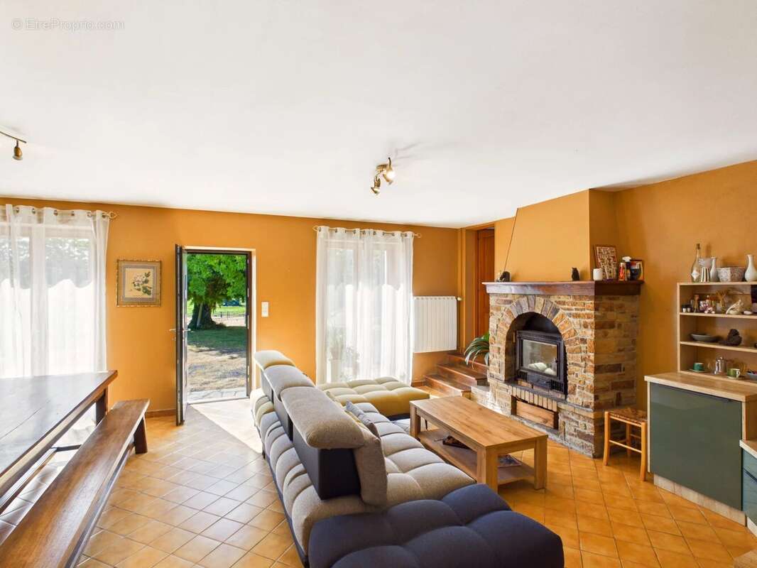 Propriété équestre avec 5 chambres, excellentes écuries et 19.5ha - photo 5