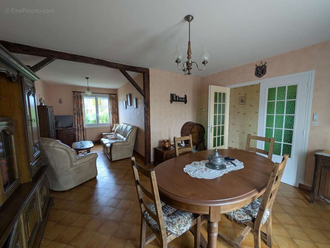 Maison 66 m² à Mezidon-Canon  - photo 2