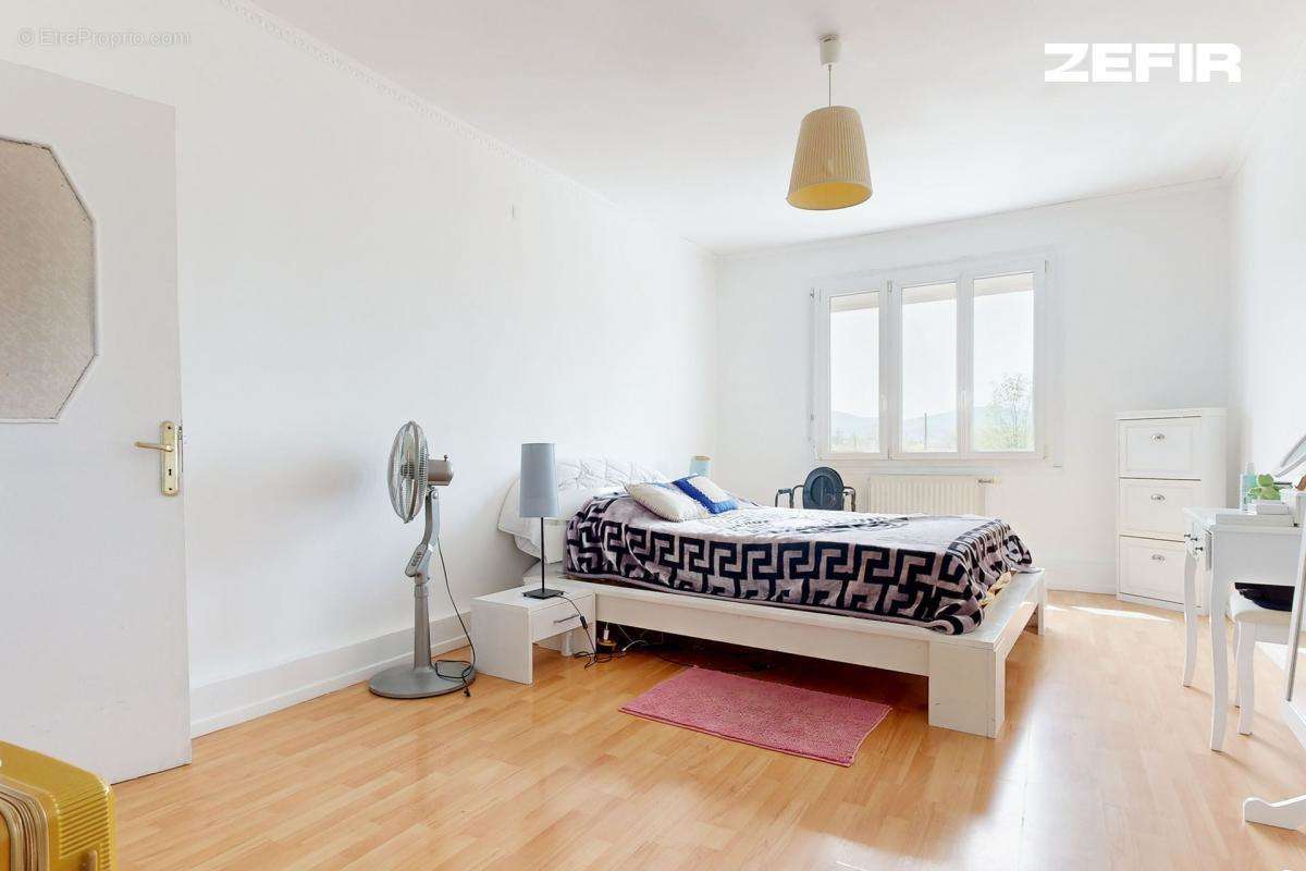 Maison à ROUSSILLON