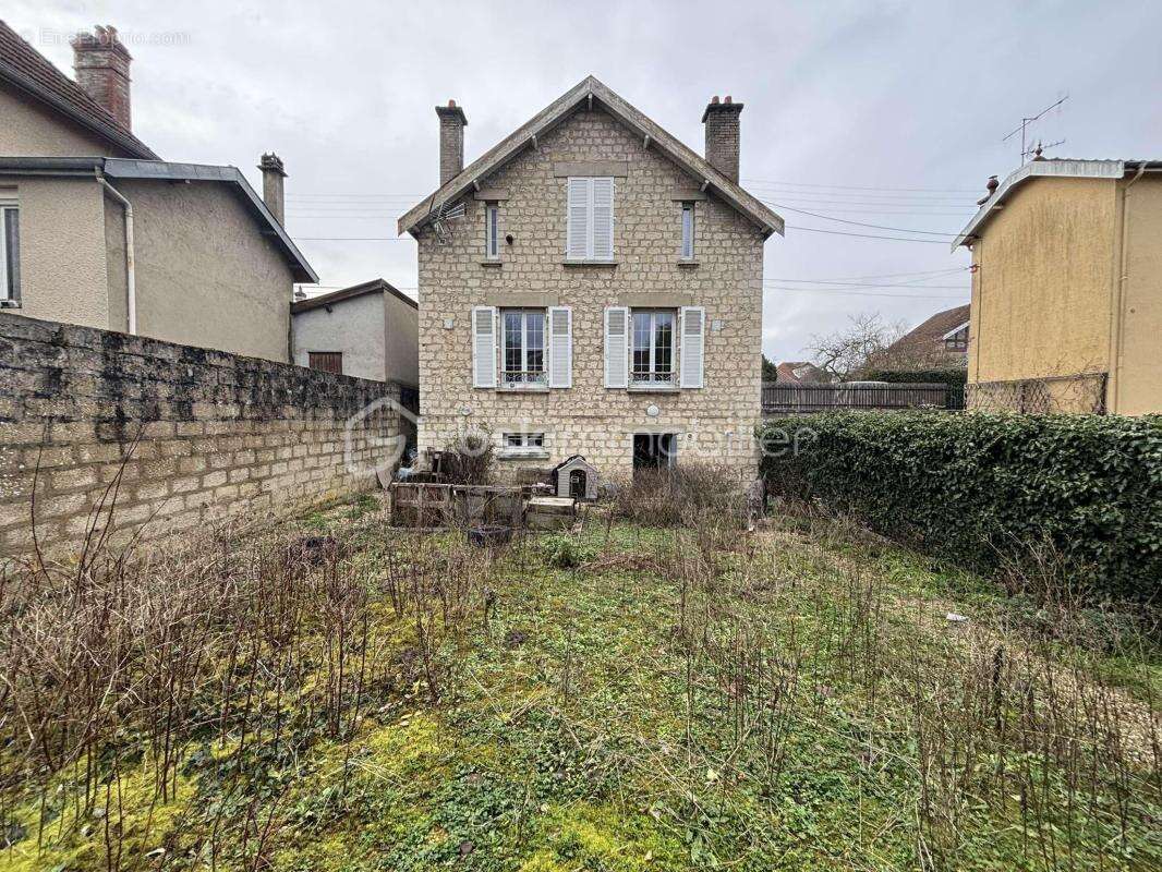 Maison  - 73 m² - 5 pièces - photo 19