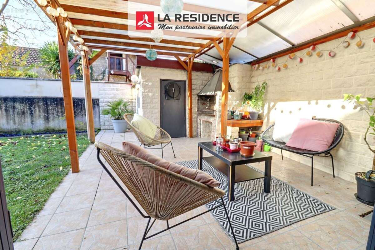 Maison à TOURVILLE-LA-RIVIERE