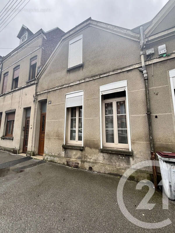 Maison à SAINT-QUENTIN