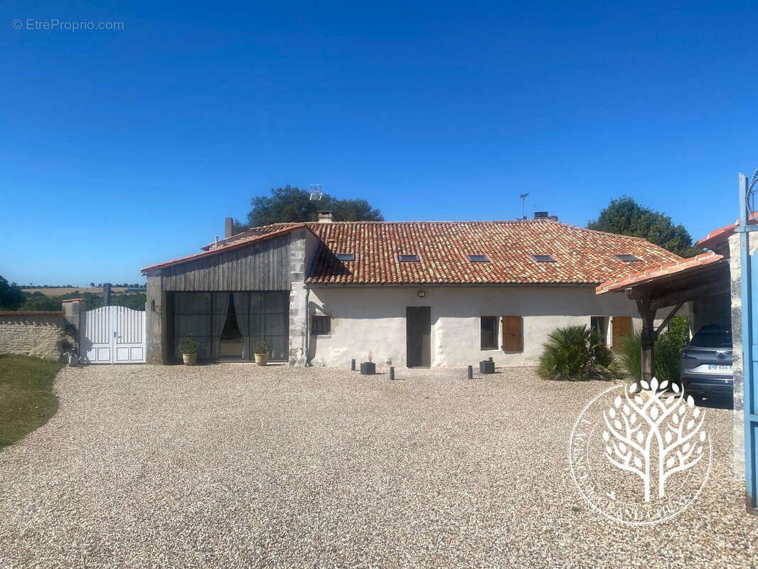 restauration confort et charme Saintonge - Maison à FONTENET