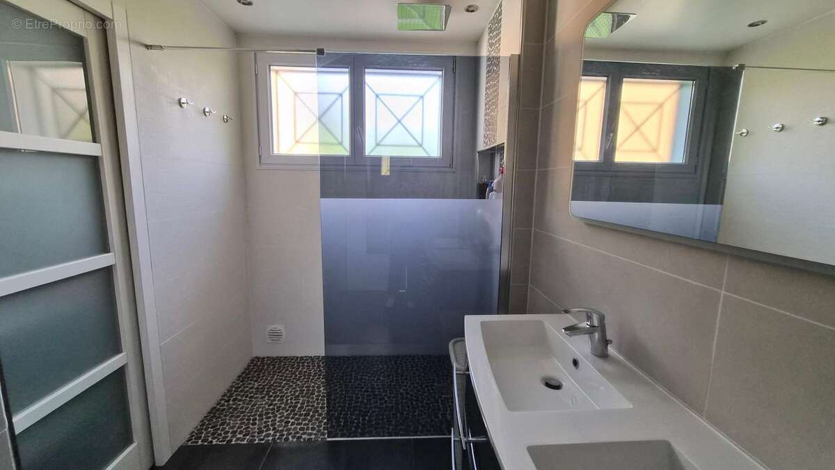 T4 indépendant, 126 m², sous sol total, 782 m² de terrain - photo 21